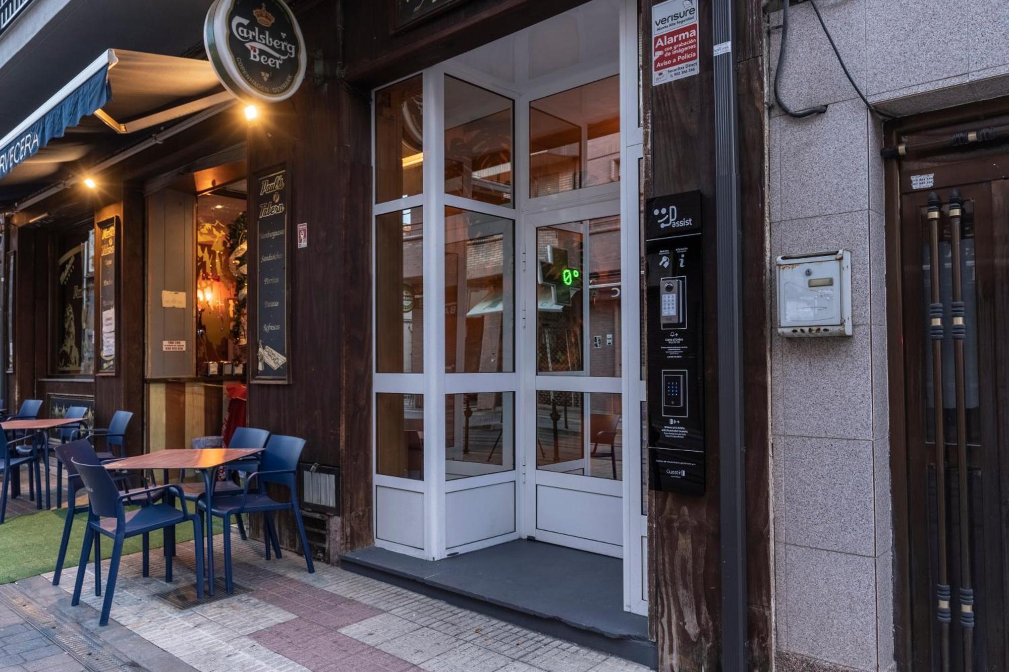 Hostal Julio Cesar La Virgen del Camino Eksteriør bilde