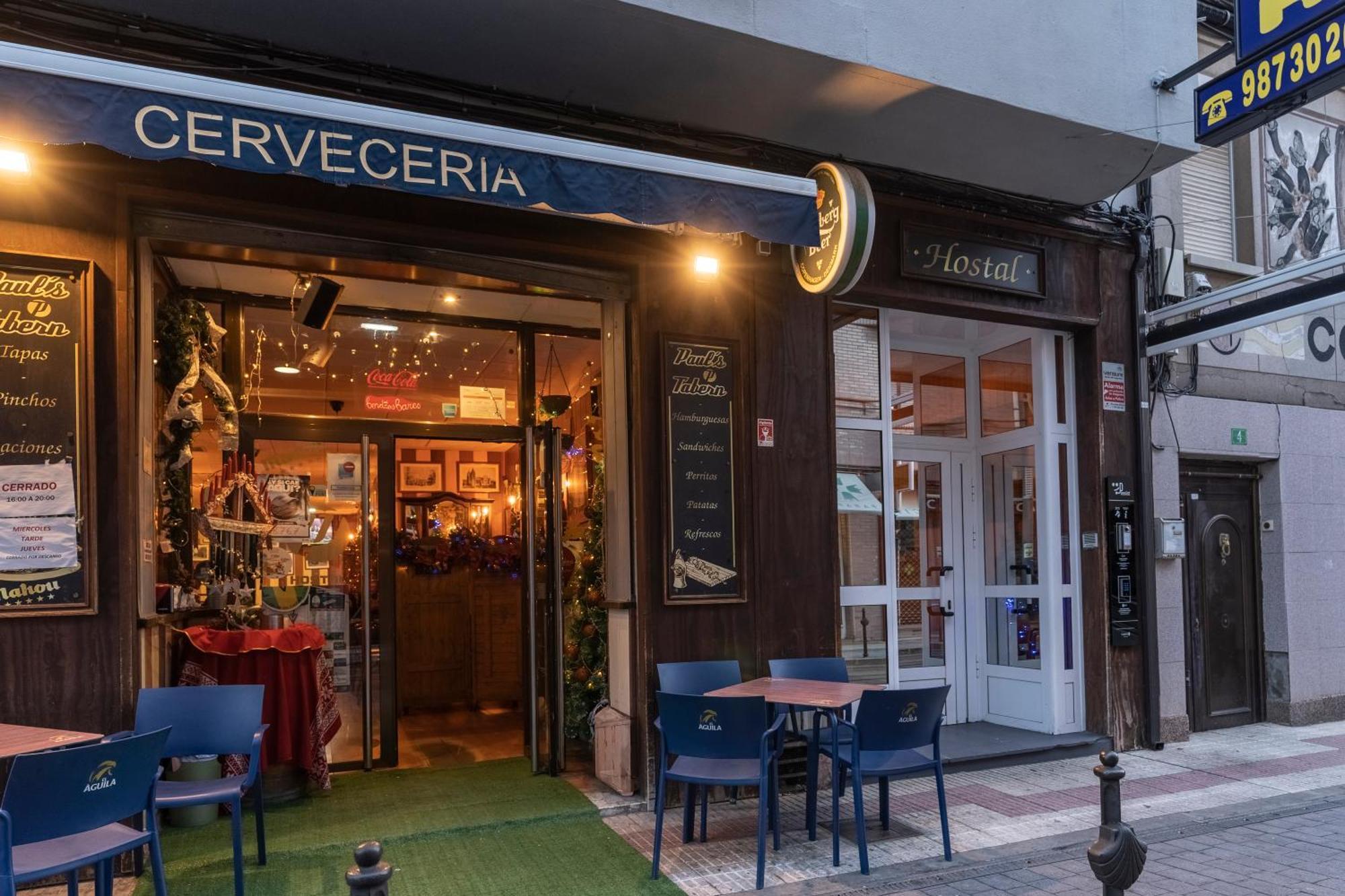Hostal Julio Cesar La Virgen del Camino Eksteriør bilde
