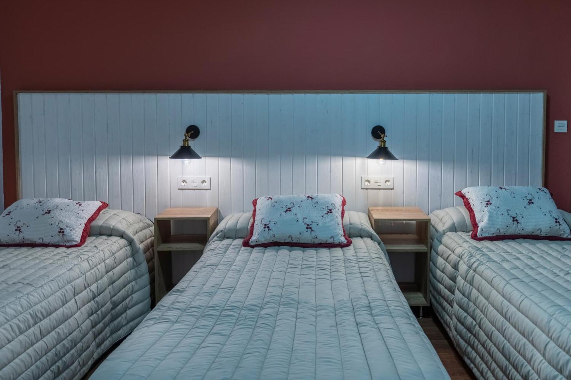 Hostal Julio Cesar La Virgen del Camino Eksteriør bilde