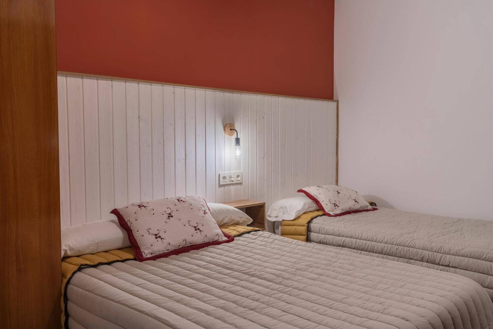 Hostal Julio Cesar La Virgen del Camino Eksteriør bilde